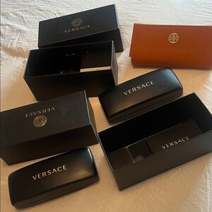 ✨Versace Black Sunglasses Cases✨(Bundle)
